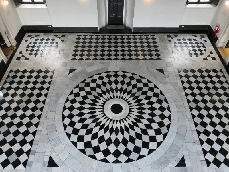 Kafelkowanie tarasu i kuchni